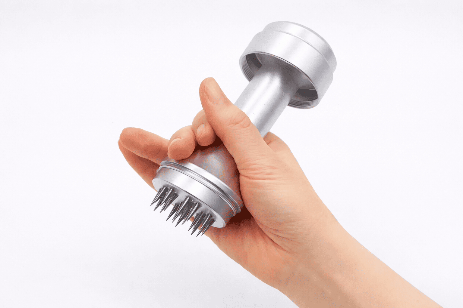 통기 자침은 지루성 두피염을 비롯한 각종 피부 염증에 효과적이다. 피부층을 톡톡 찔러주는 것 자체가 면역 세포를 활성화시키기 때문.